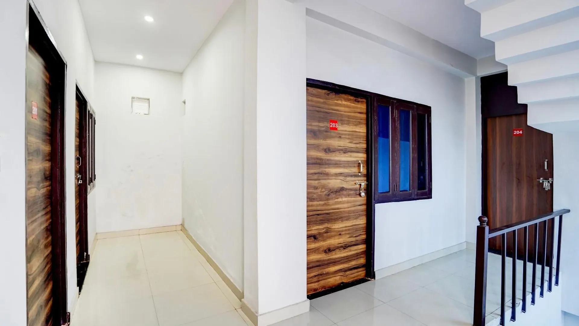 Hotel O Bellavue Greater Noida India