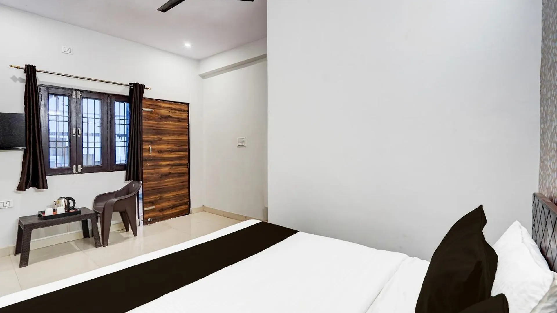 Hotel O Bellavue Greater Noida 0*,